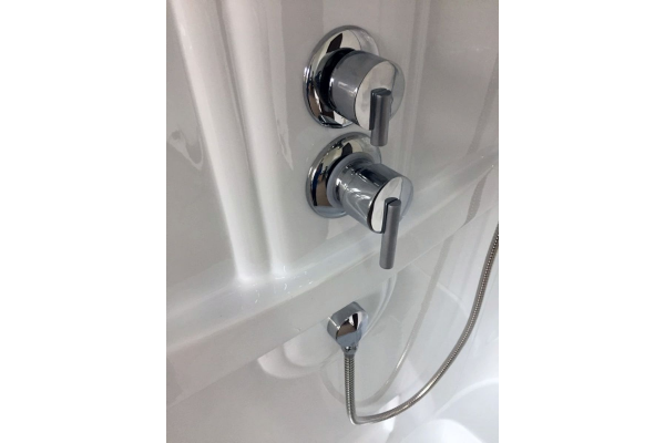 Гидромассажный бокс Royal Bath 100х80х217, прозрачное  стекло, белый профиль, левая, RB 8100BP1-T-L