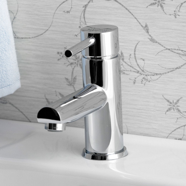 Смеситель для раковины WasserKRAFT Main 4100, 4103